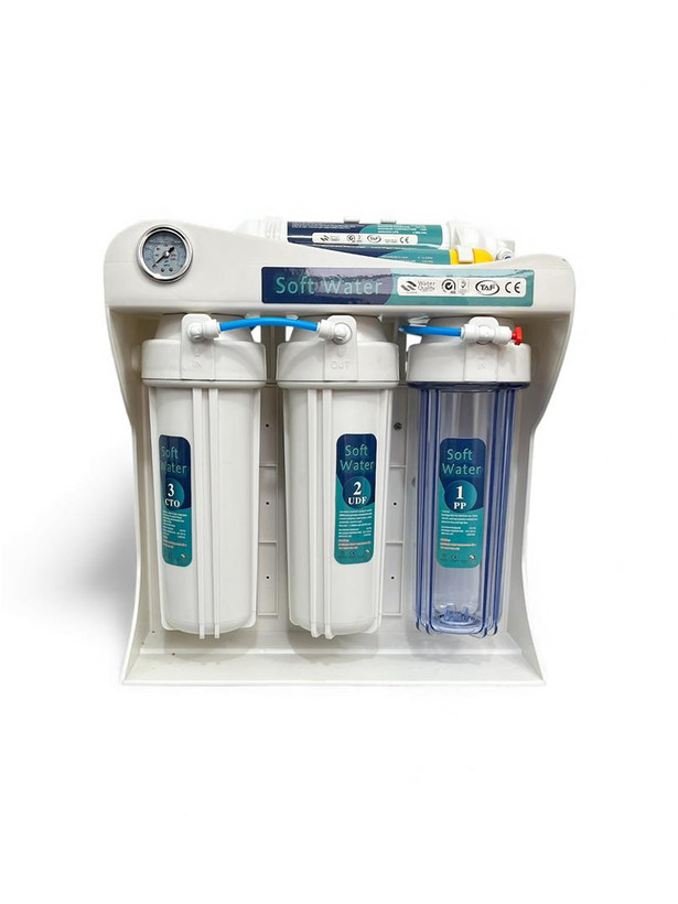 نمای جلوی دستگاه فیلتر آب سافت واتر ریورس اسمز ۶ مرحلهای